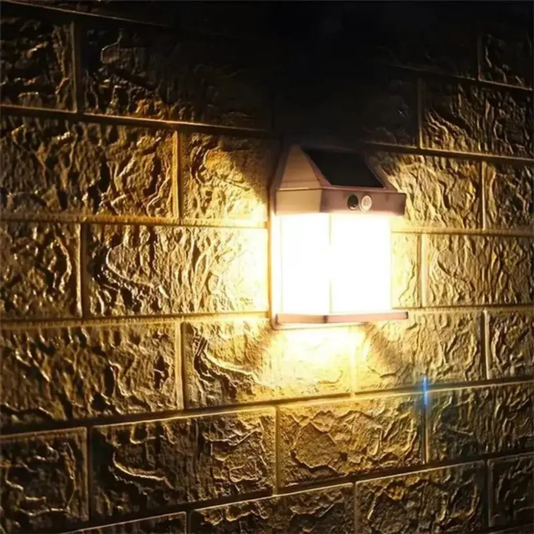 Pathway Lighting Fixtures Powered by Sunlight